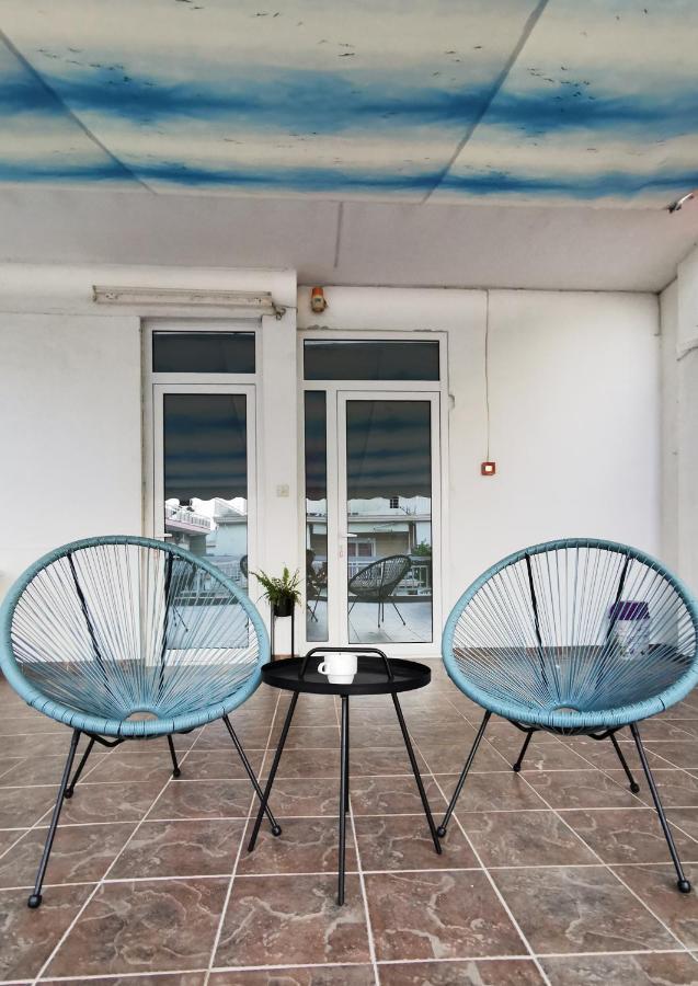 La Familia Apartments Olympiakí Aktí Luaran gambar