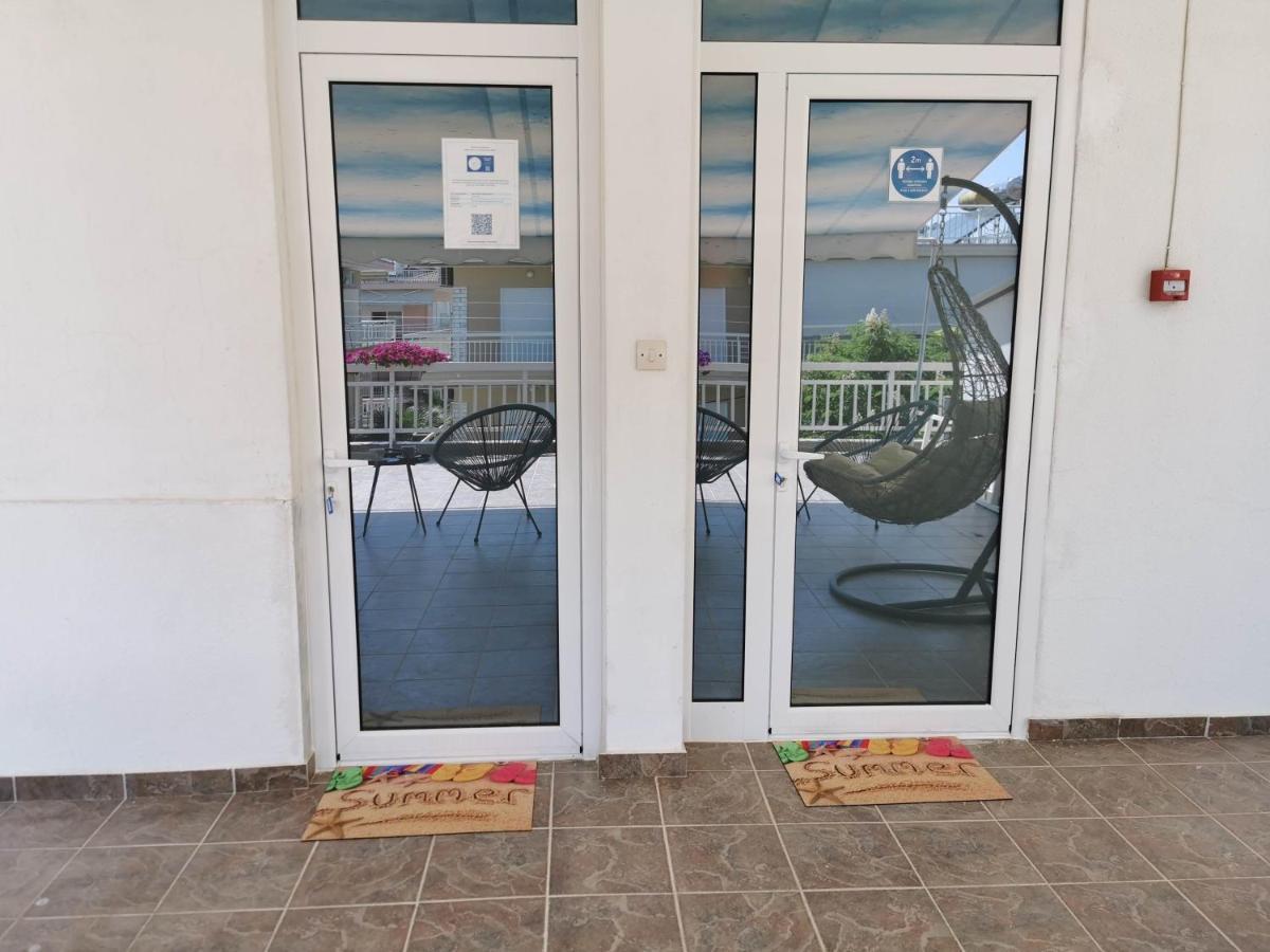 La Familia Apartments Olympiakí Aktí Luaran gambar