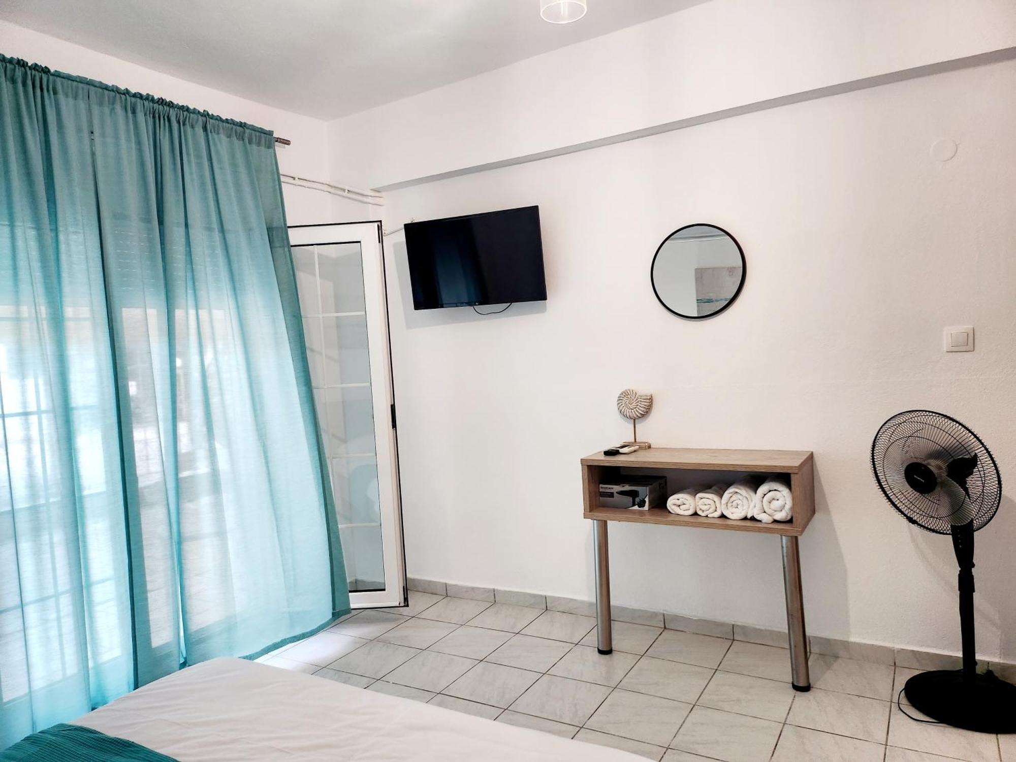 La Familia Apartments Olympiakí Aktí Luaran gambar